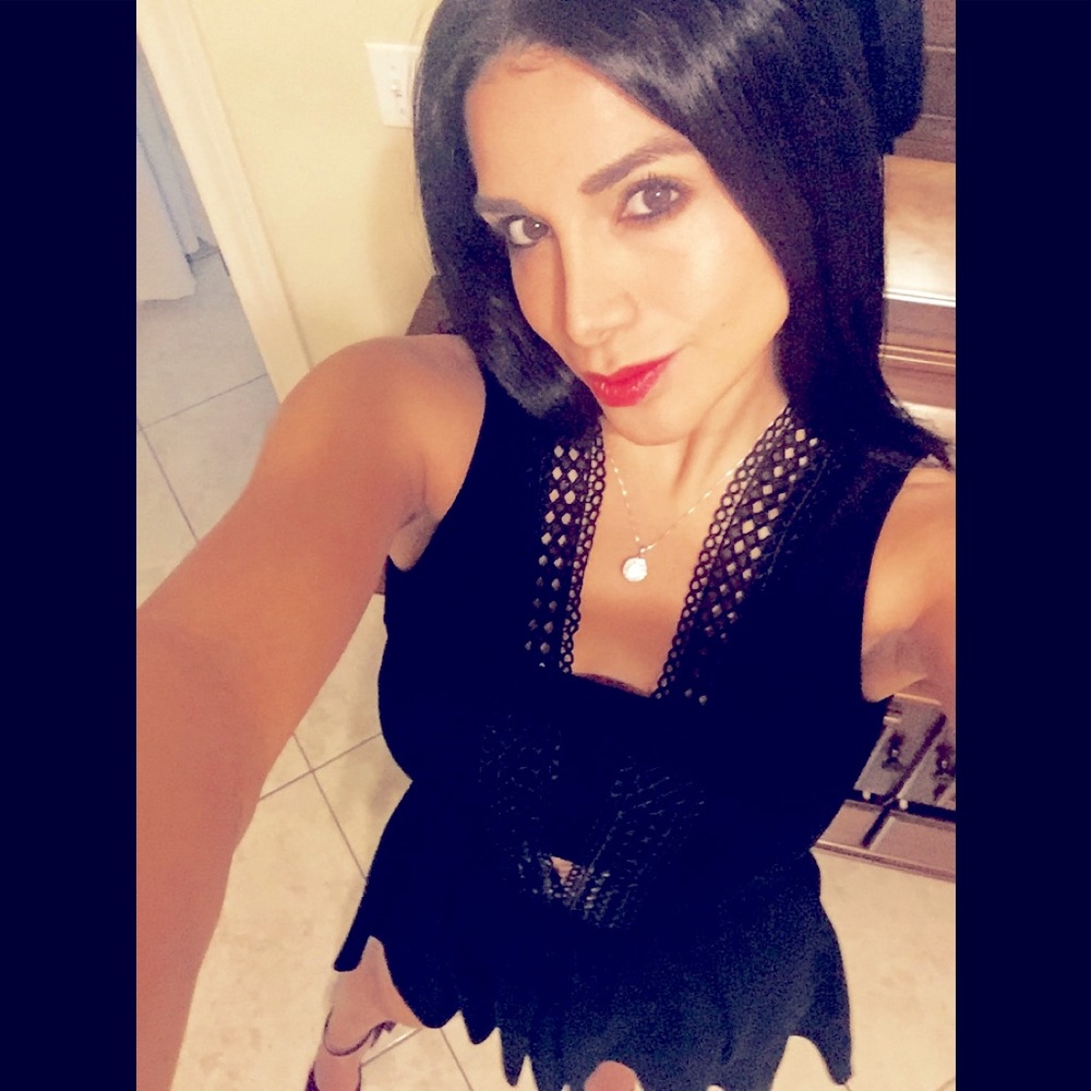 🚨SOLD🚨GIANNI BINI  black fit and flare dress